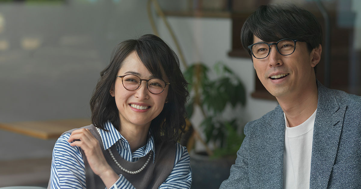 調光レンズ」で日常使いのメガネも、おしゃれで機能的に変身!