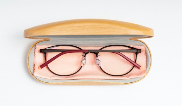 オンラインショップ 眼鏡市場 メガネケース メガネ拭き付き